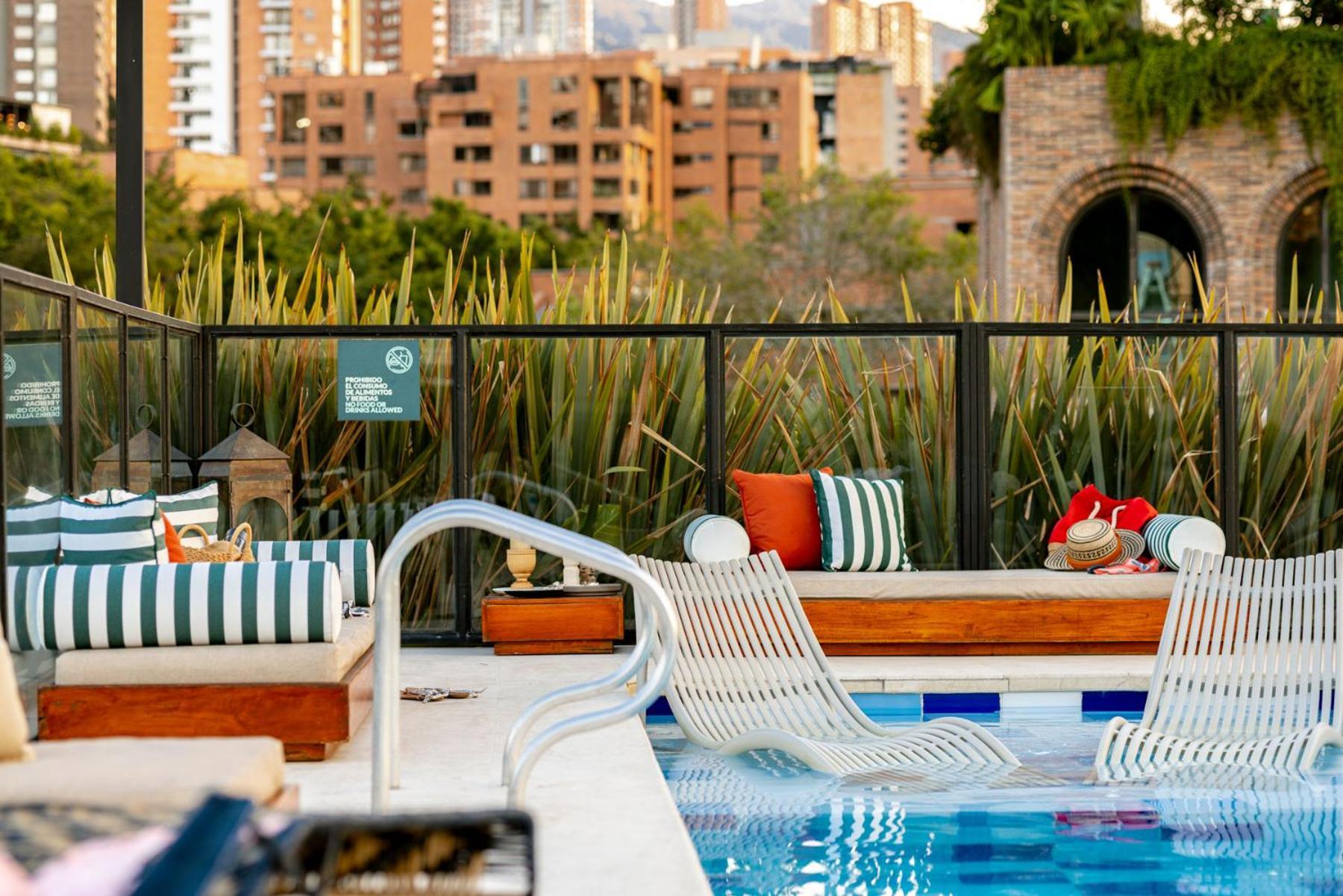 Loma Verde Aparthotel Медельин Экстерьер фото